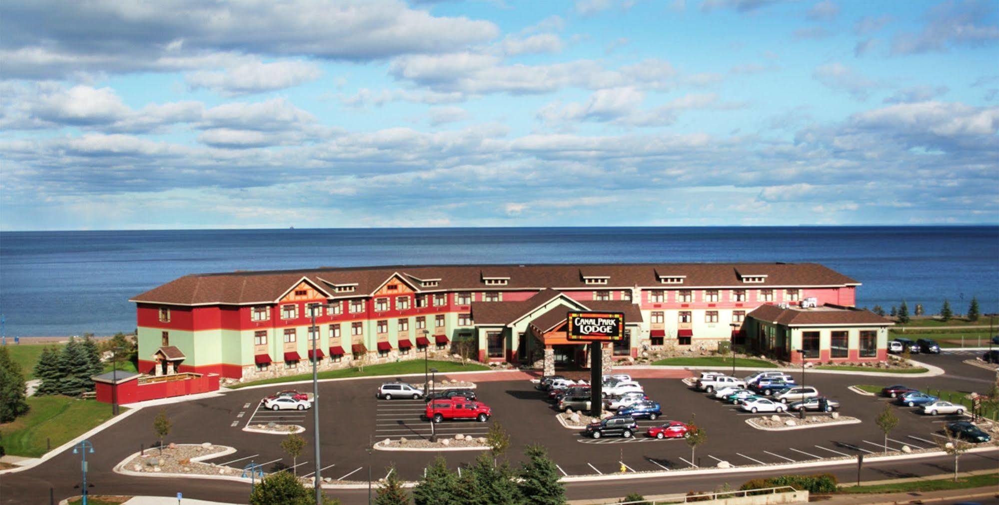 Canal Park Lodge ดุลูท ภายนอก รูปภาพ